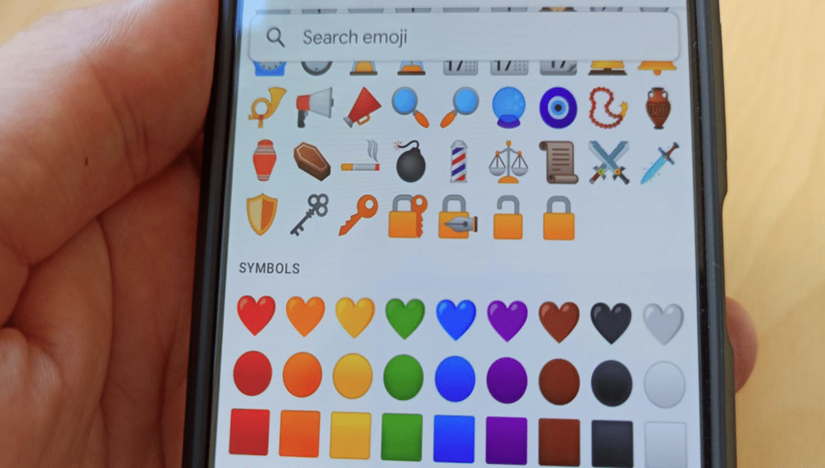 beyaz kalp emojisi anlamı